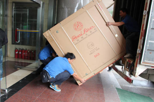 泰顺钢琴贵重工艺品无忧运